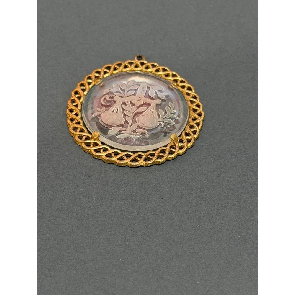 Vintage‎ Libra Zodiac Pendant Unisex Gold Tone Intaglio Reverse Carved Glass